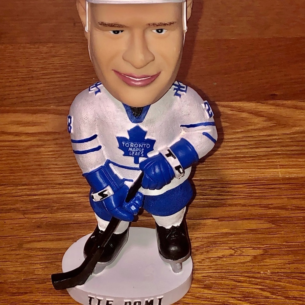 NHL Hand Painted Bobble Head Tie Domi - Picture 2 of 3